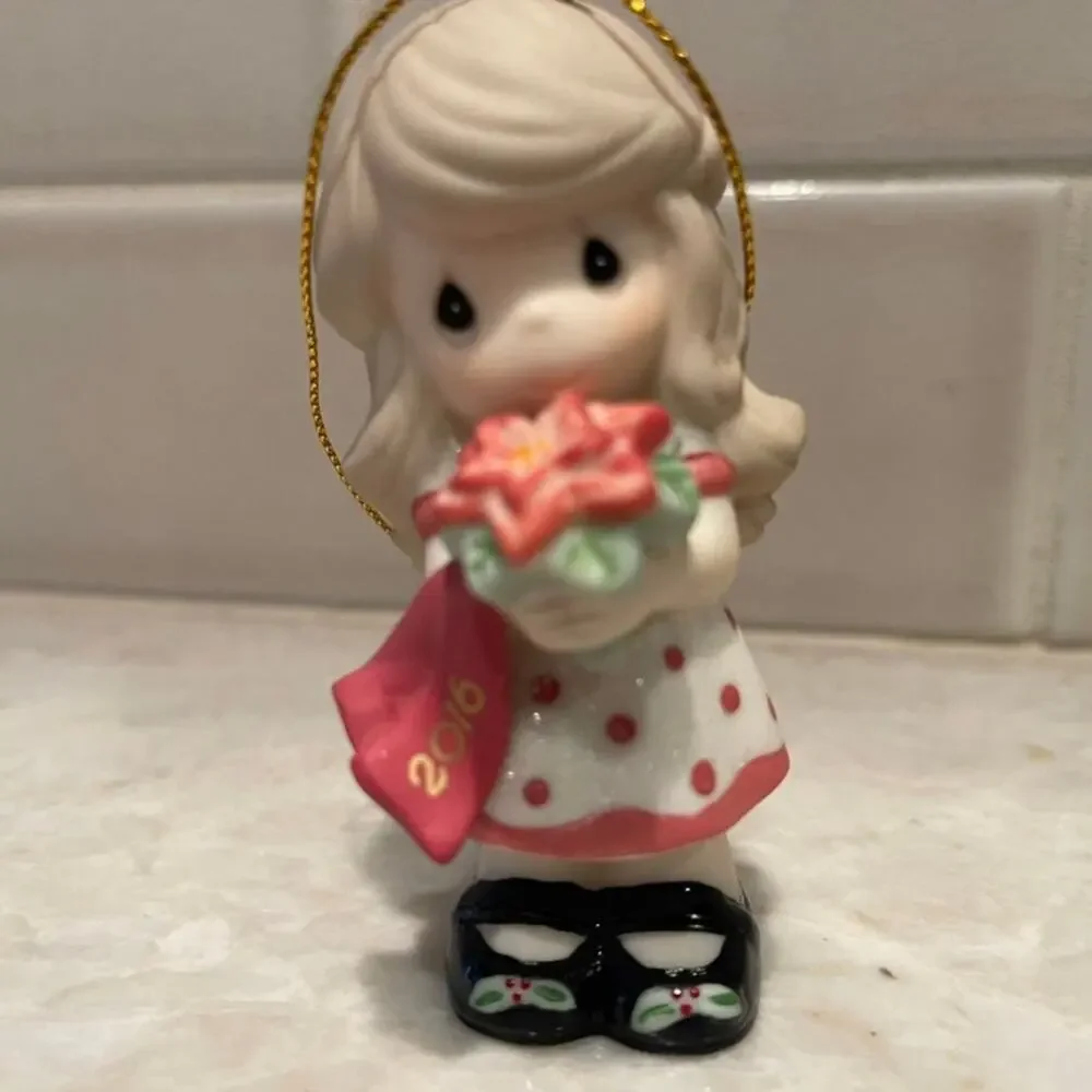 Precious Moments 2016 christmas ornament